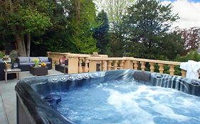The School Rooms Estate Beautiful, Georgian Apartments With Private Heated Pool And Hot Tub Wifi And Parking Near Bath