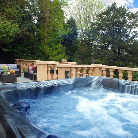 The School Rooms Estate: Georgian Charm with Pool and Hot Tub near Bath Box  Exterior photo