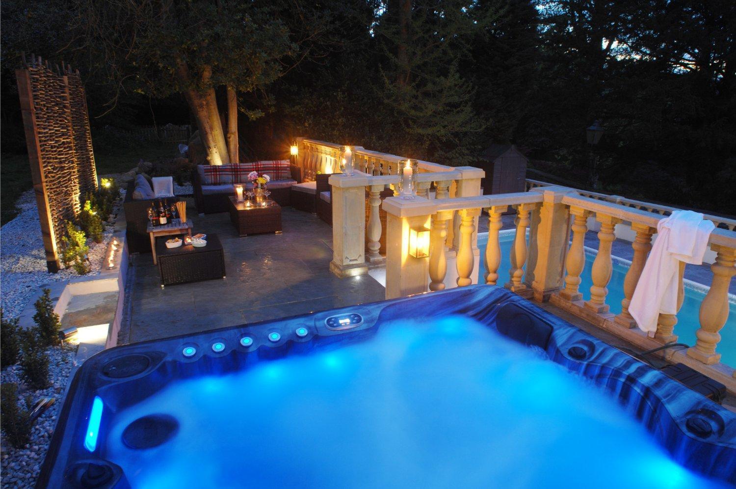 The School Rooms Estate: Georgian Charm with Pool and Hot Tub near Bath Box  Exterior photo