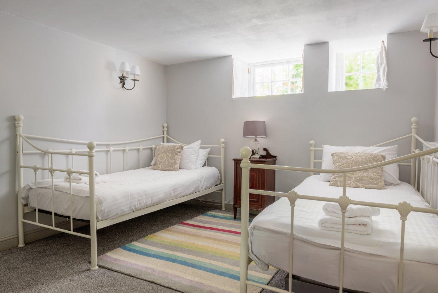 The School Rooms Estate: Georgian Charm with Pool and Hot Tub near Bath Box  Exterior photo