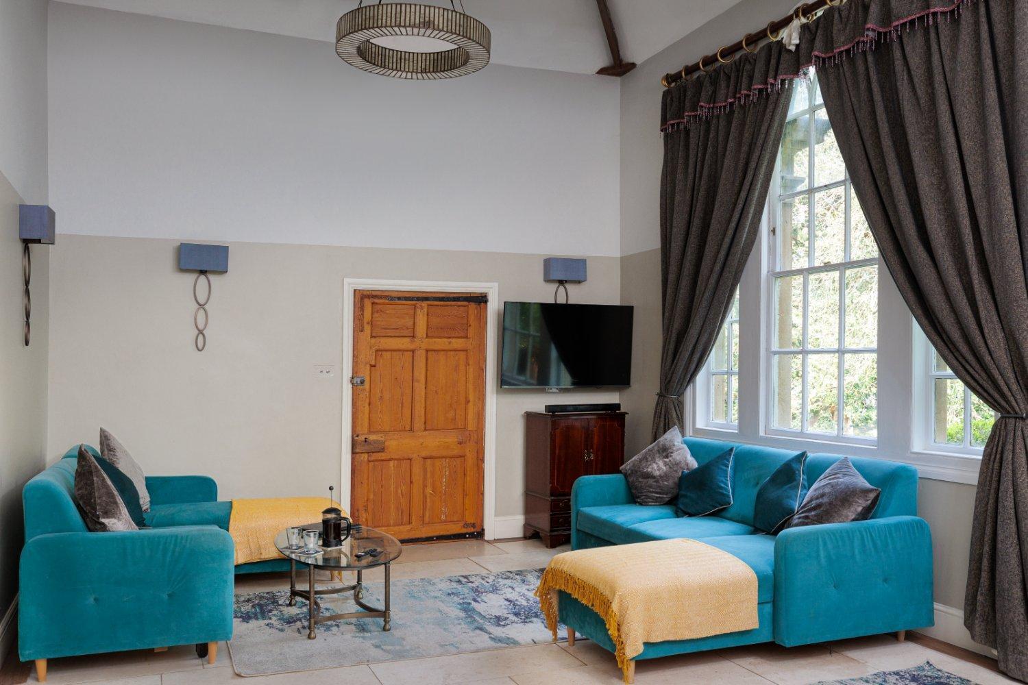 The School Rooms Estate: Georgian Charm with Pool and Hot Tub near Bath Box  Exterior photo